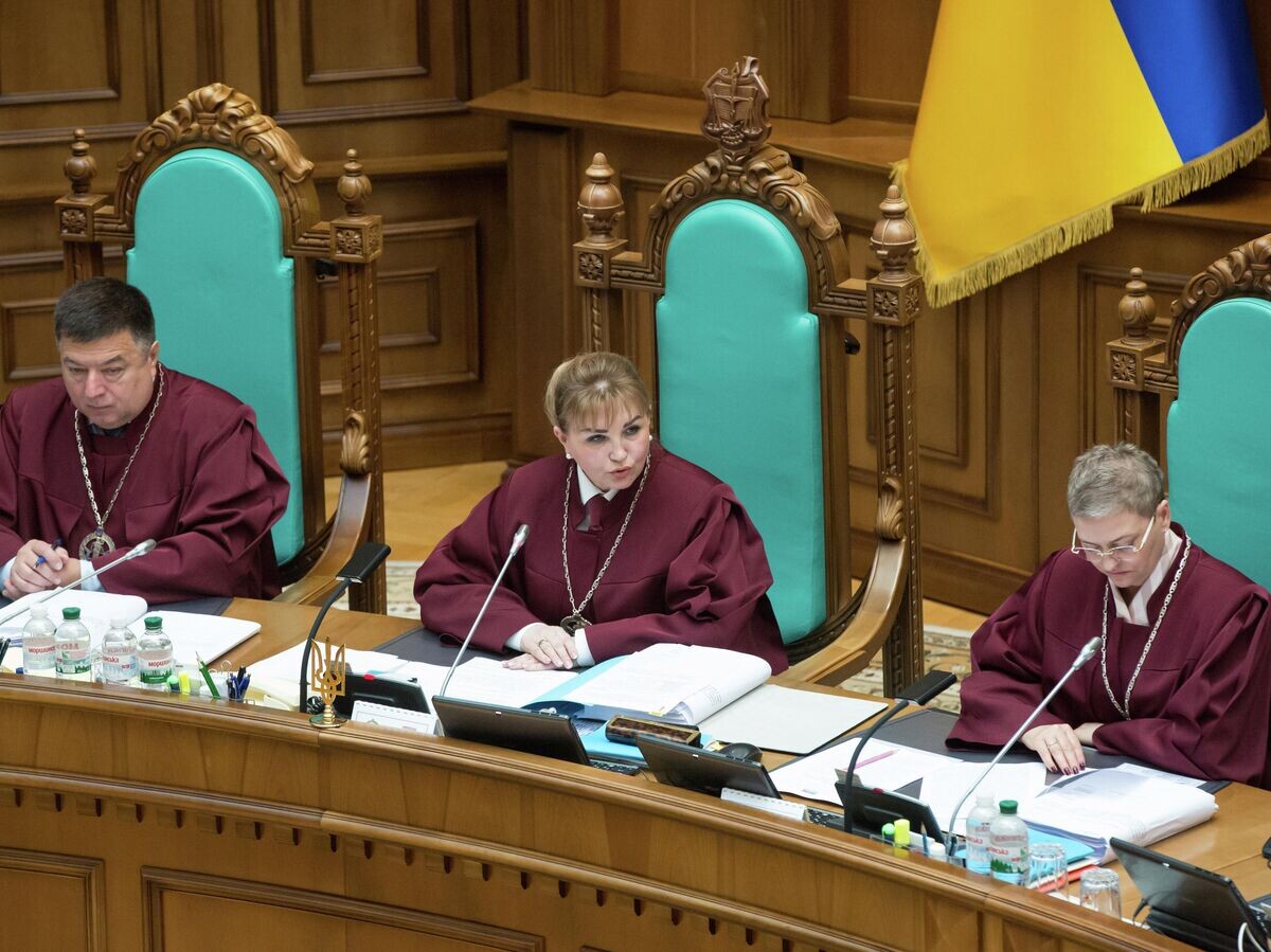    Заседание Конституционного суда в Киеве© РИА Новости / Стрингер