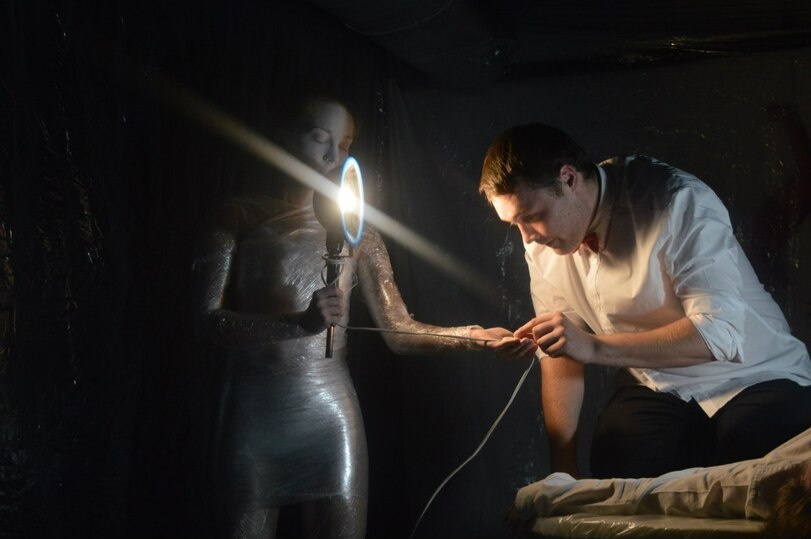     С дебютного спектакля "Человек-подушка". Фото из соцсетей театра