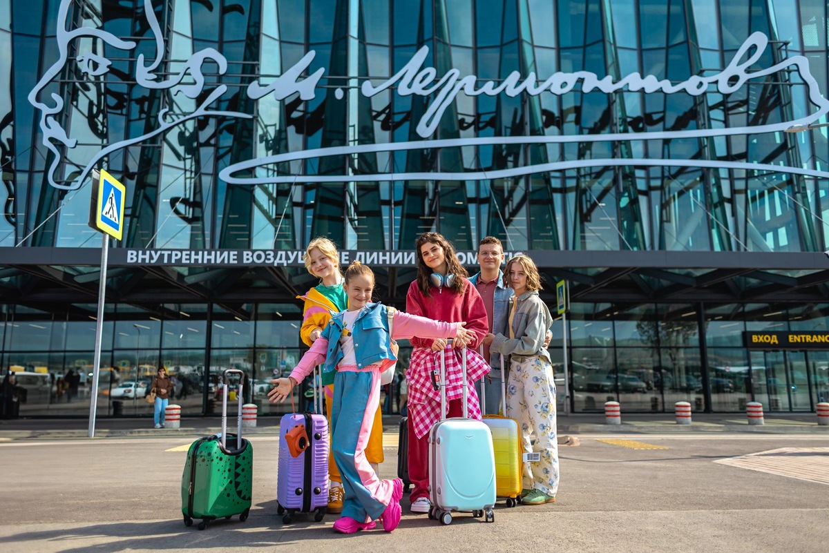 Папины дочки. Мама вернулась 2025 фильм - актеры и рейтинг,  добрый фильм про семью, семейное кино для всей семьи