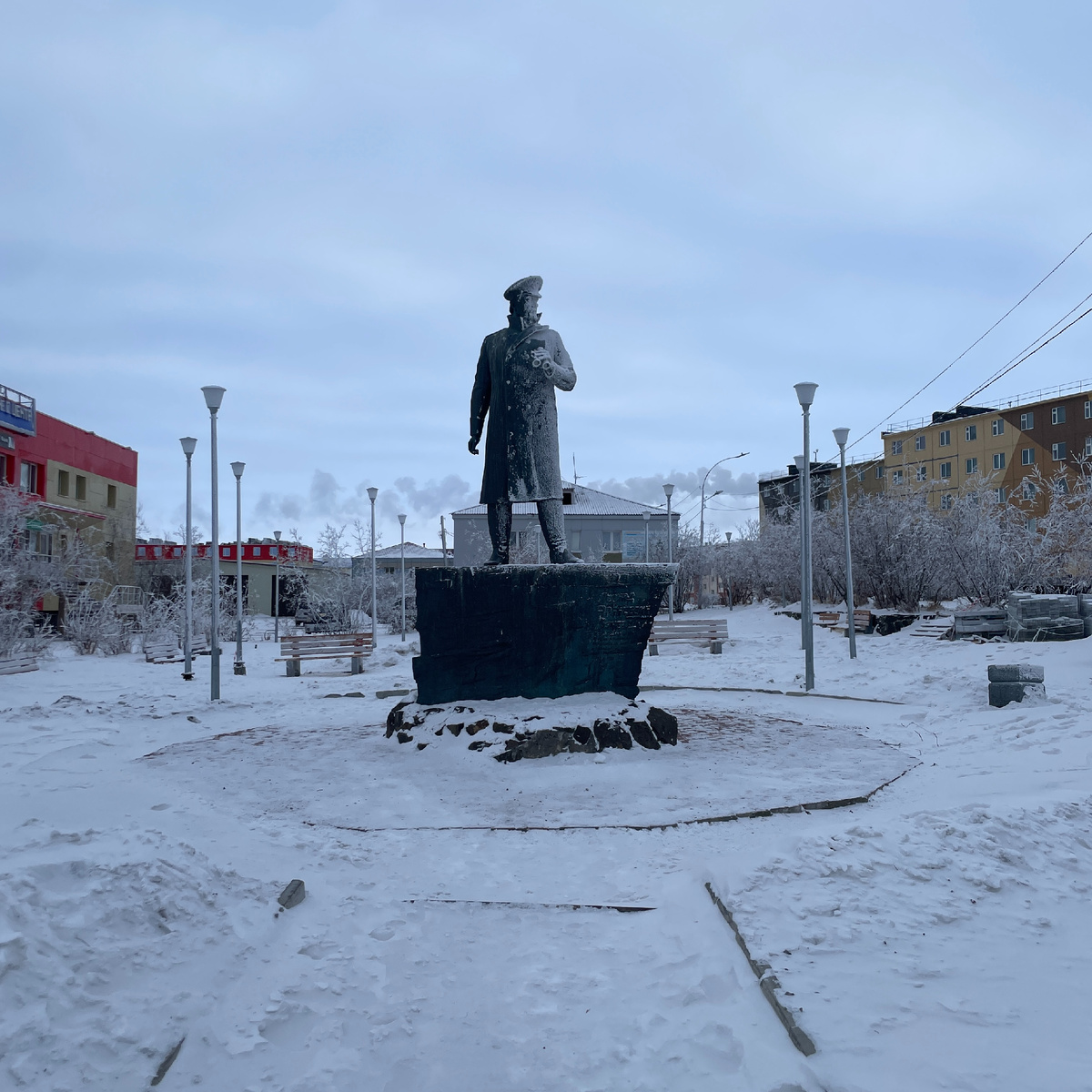 Памятник Леониду Грневецкому, Анадырь, фото автора