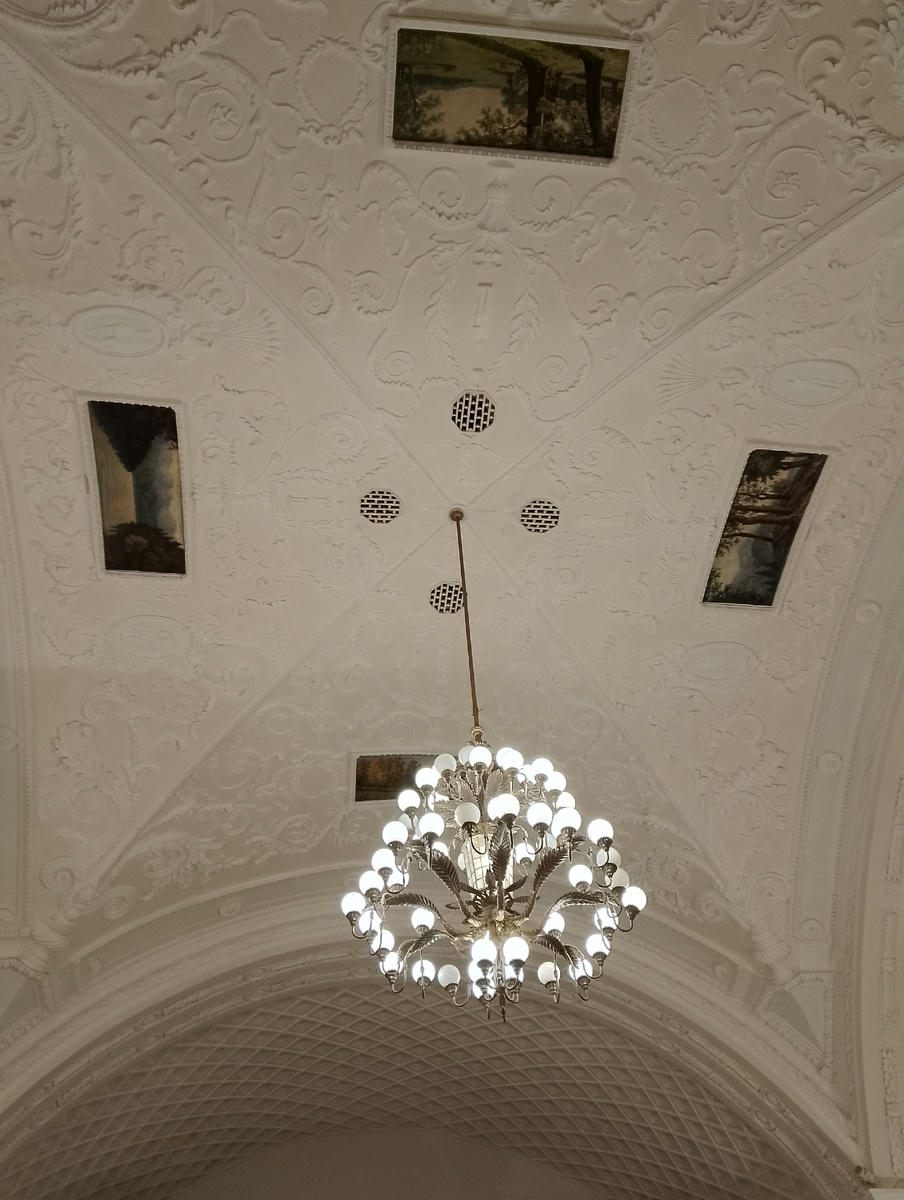 Свод потолка, фото автора 