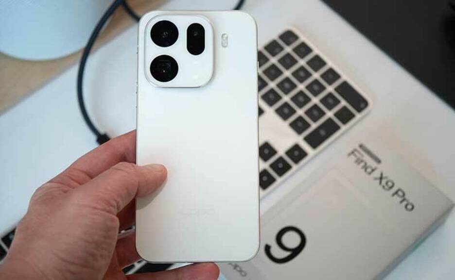 Смартфон OPPO Find X9 Pro