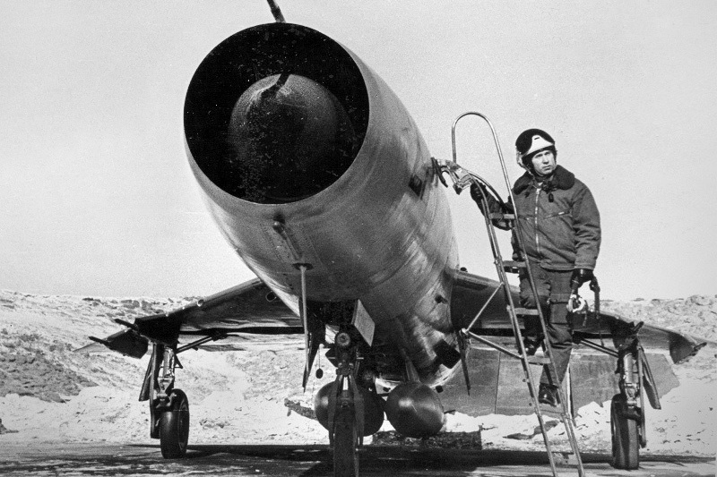 Фото самолёта Су-9 301-го ИАП, найденное в интернете в группе служивших здесь за авторством Василия Свасцова.