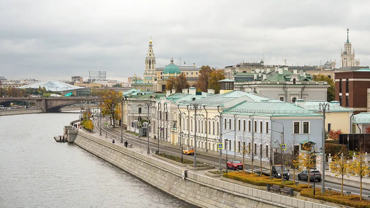    Погода в Москве.