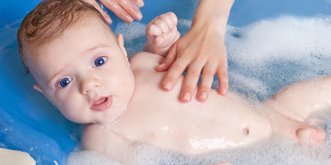 Как купать новорожденного