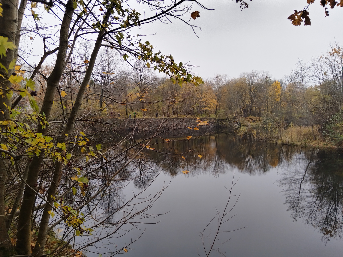 Канал вокруг форта. Фото из личного архива.