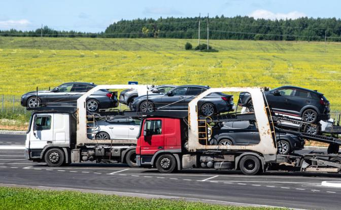 Еще один утильсбор: за что должны доплатить владельцы тысяч машин, ввезенных из Казахстана?