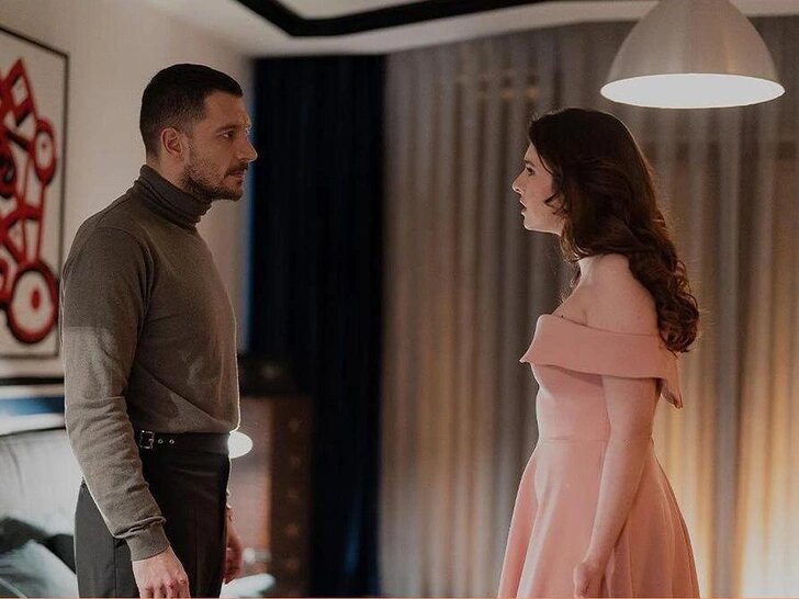 А вот-свитер в брюках