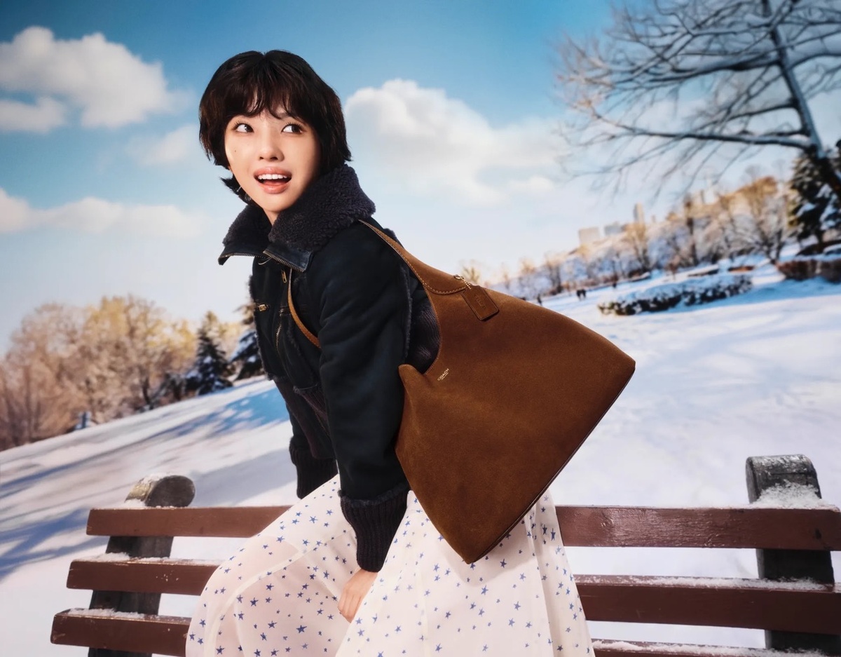    Эль Фаннинг и Чарльз Мелтон снялись для новогоднего кампейна Coach (фото 2)