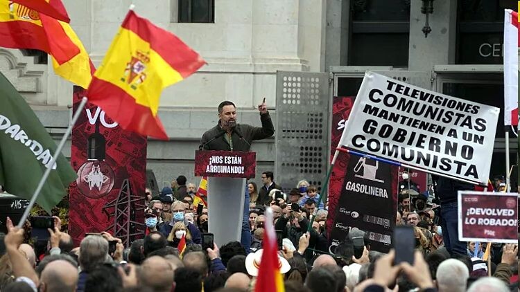    лидер Vox Сантьяго Абаскаль