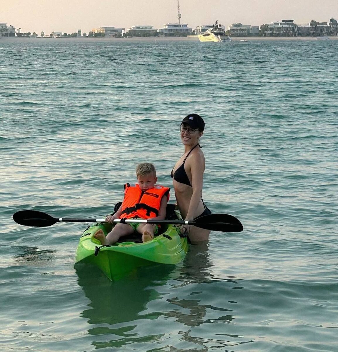 Собчак с сыном отдыхает в дубае. Фото: соцсети