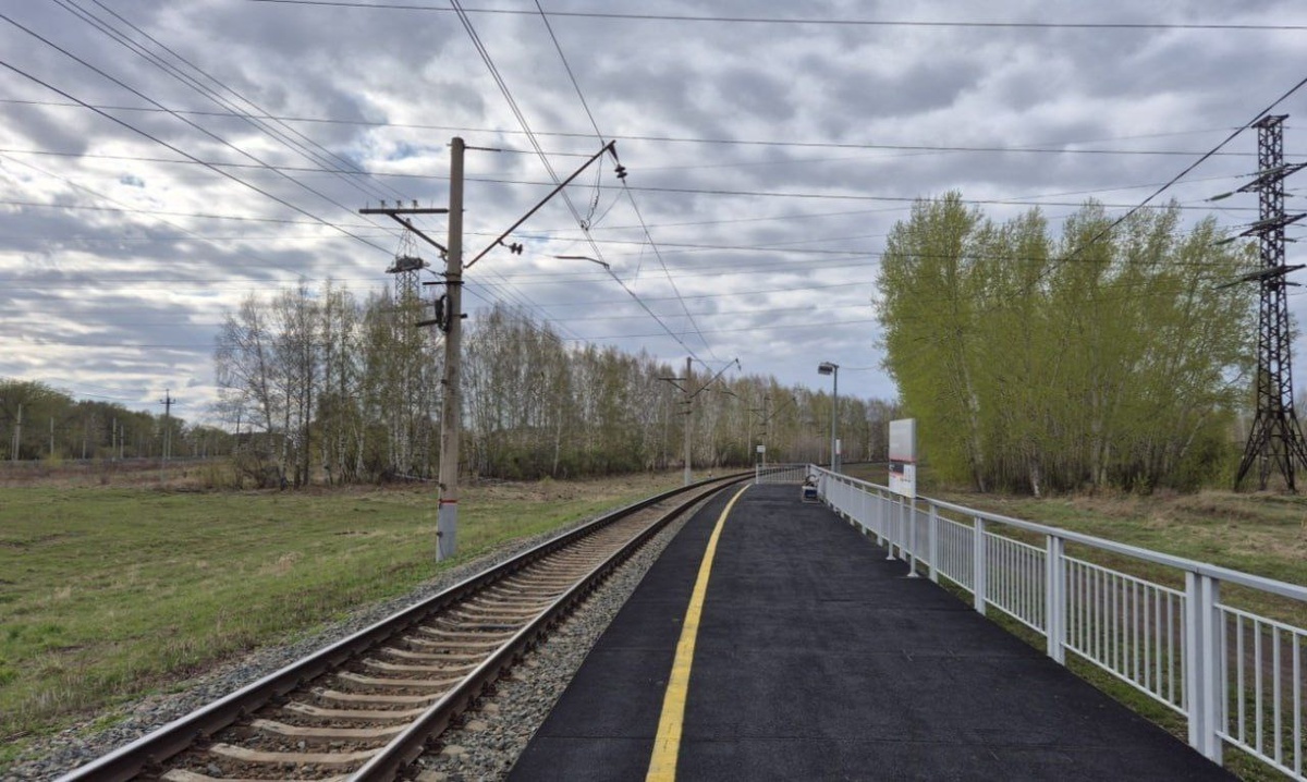 Перрон ж/д станции