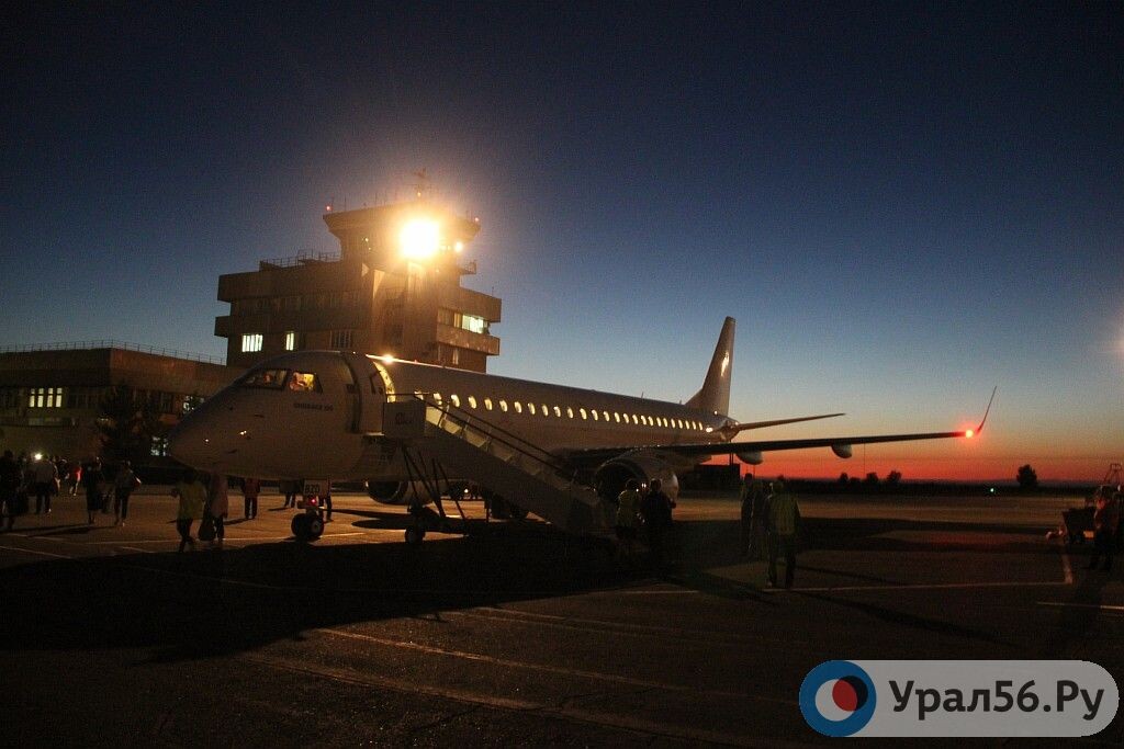    Не выдержал трех часов полета: в Оренбурге пассажира оштрафовали за курение на борту самолета