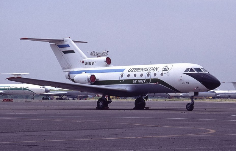 Авиалайнер Як-40 авиакомпании «Узбекские авиапути», идентичный разбившемуся.