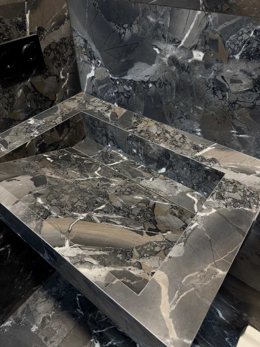 Пример того как выглядит щелевой слив