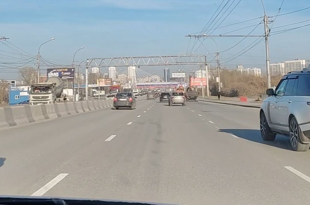 Заезжаем в Новосибирск (Фото из моего личного архива).