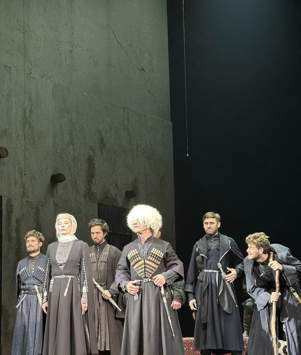 Сцена из спектакля «Макбет». Театр Моссовета. Фото автора.
