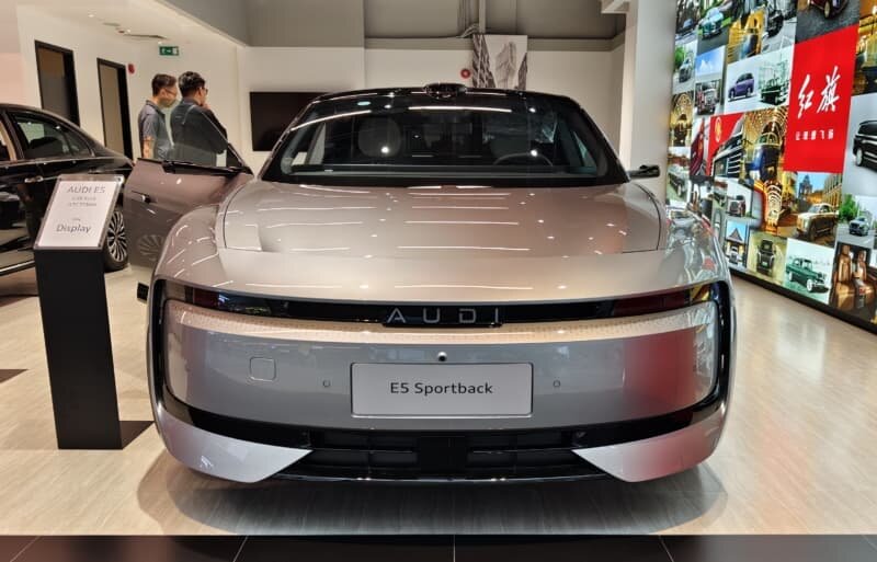   Audi E5 Sportback Quattro