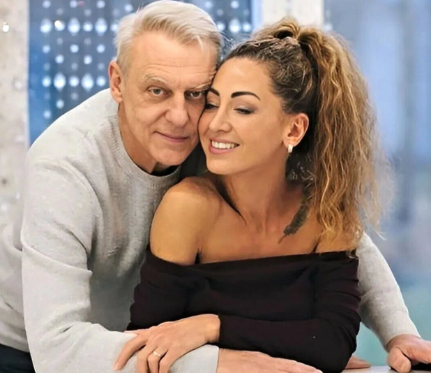 «Её глаза были полны слёз»: исповедь Половцева о том, как он бросил жену после 25 лет брака ради молодой официантки и в 58 лет стал отцом