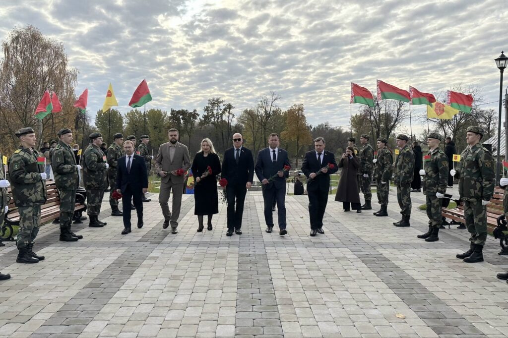    Артем Туров Максим Захаров