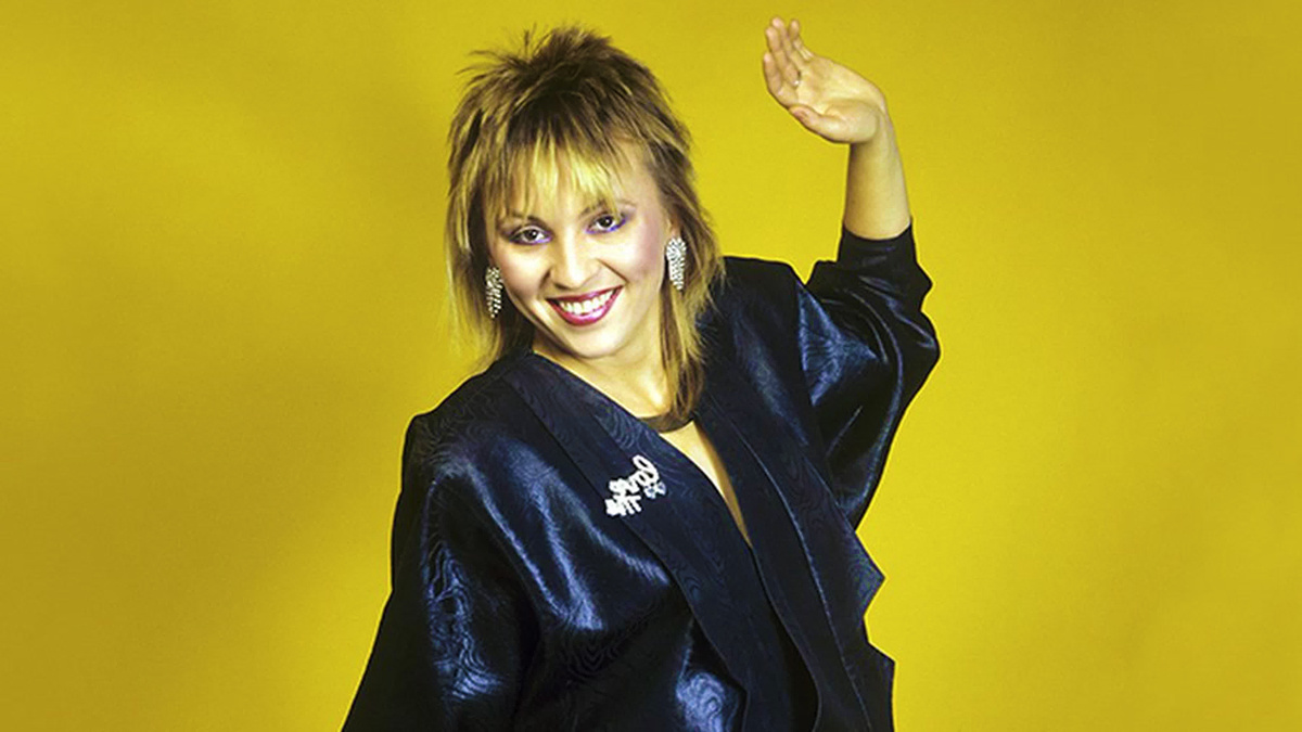 Валентина Легкоступова — советская и российская эстрадная певица.