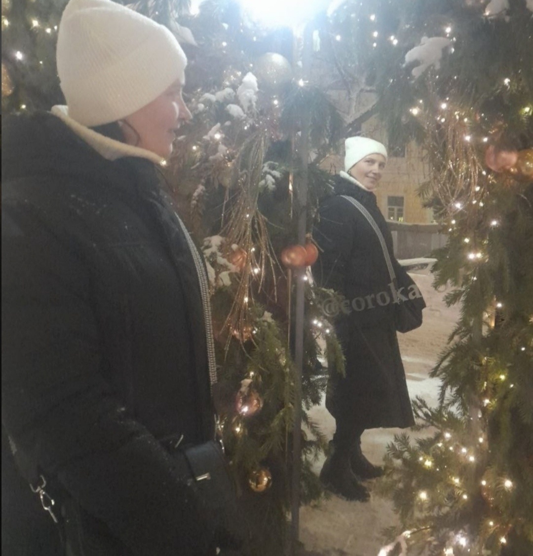 А фантазии мои были в последний день октября. День - то не простой, хоть сейчас и не принято его как-то отмечать... 