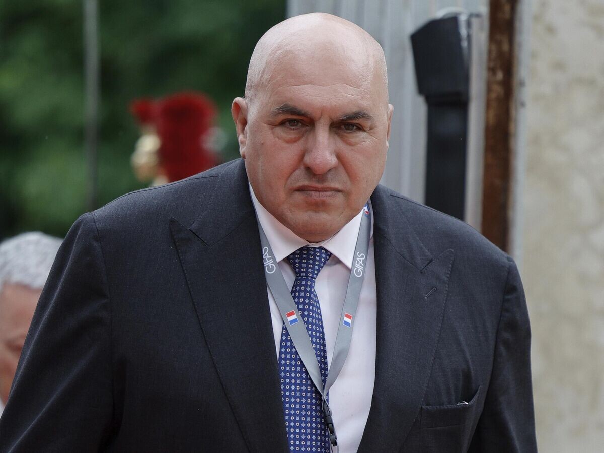    Глава Минобороны Италии Гуидо Крозетто© AP Photo / Goeffroy van der Hasselt
