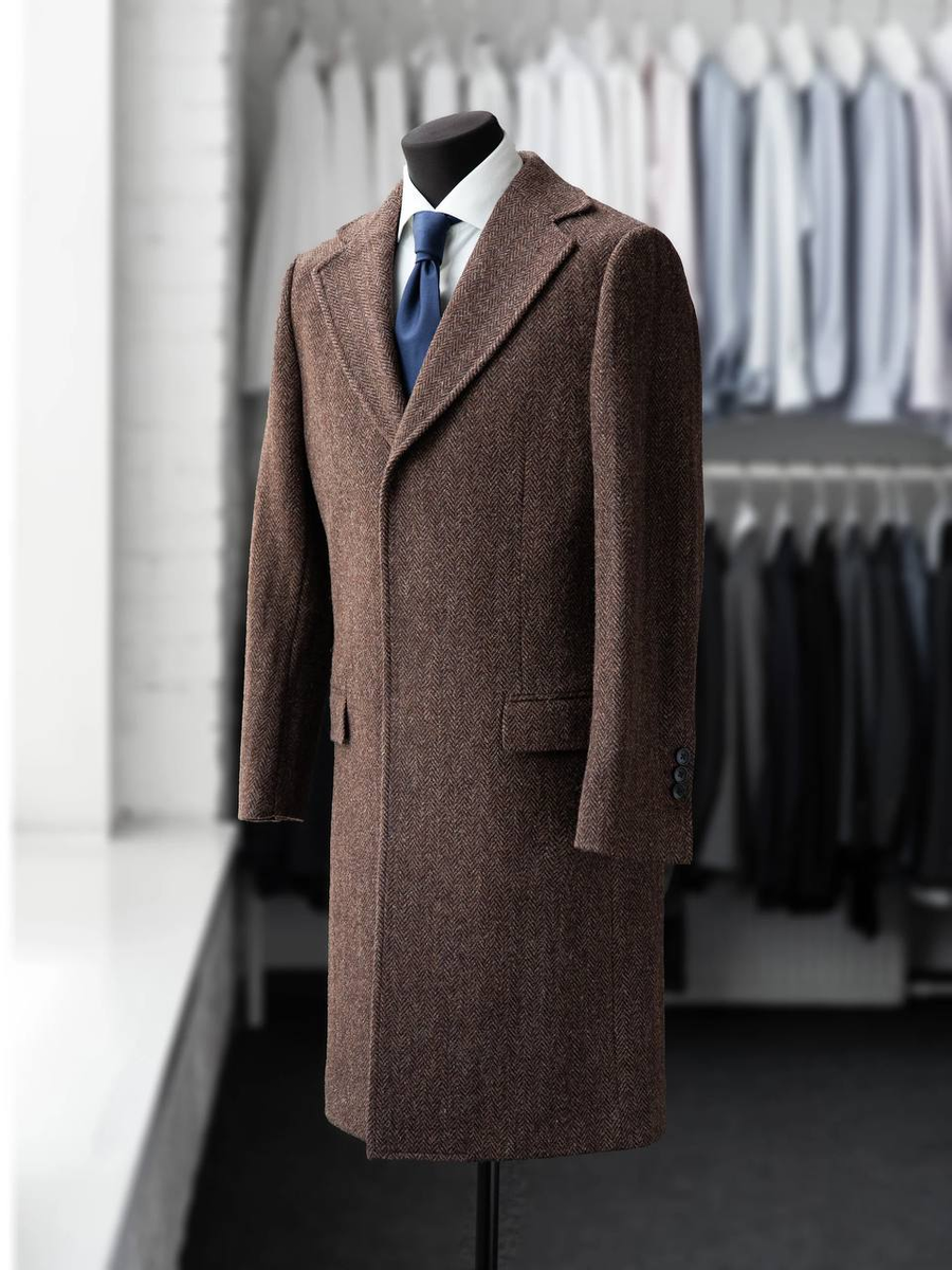 Пальто из твида бренда Harris Tweed, пошитое по меркам заказчика