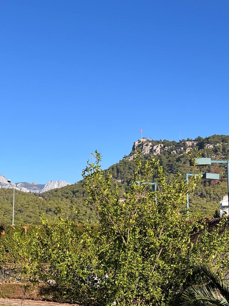 "Хромокейное" небо в октябре