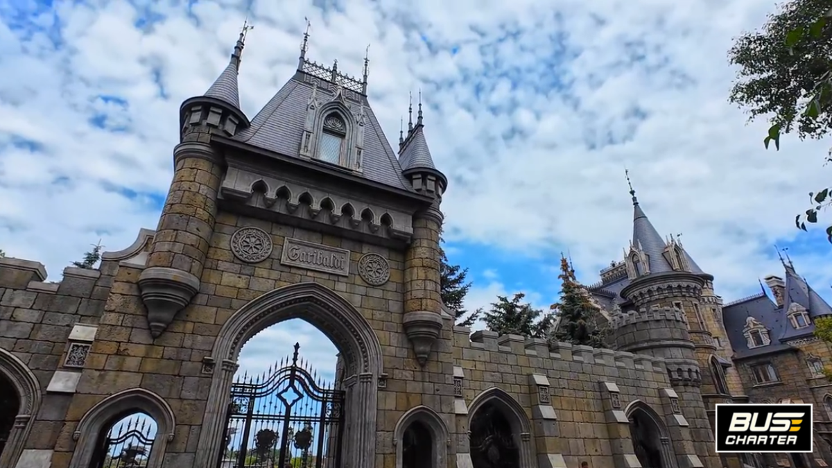 Путешествия для любителей истории рол Гарри Поттера, Замки и дворцы России