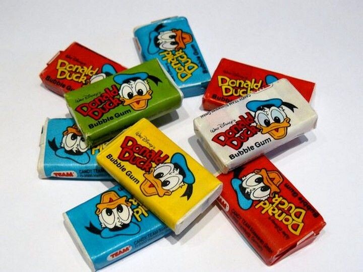 Жвачка 90- годы и яркие обертки