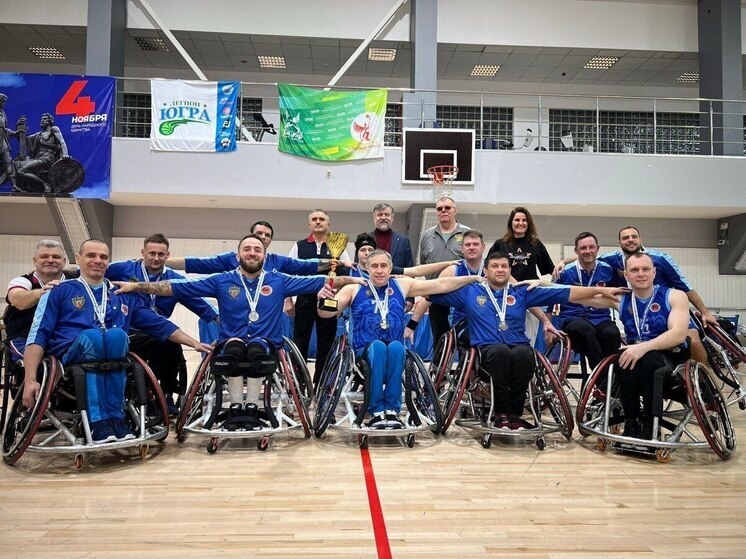     Игрок команды Дмитрий Ситников вошел в число лучших игроков финала. Фото: пресс-служба комитета по физической культуре и спорту Петербурга