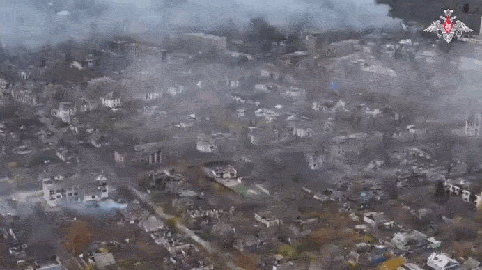    ВС России уничтожают ВСУ в районе Родинского. Видео с официального ТГ-канала Минобороны
