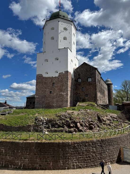 Невероятная красота Выборга. Листайте галерею.