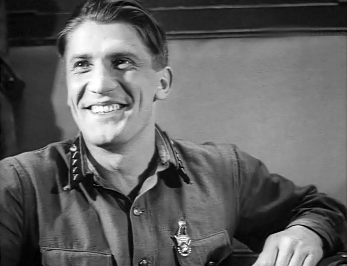 актер Николай Крючков 