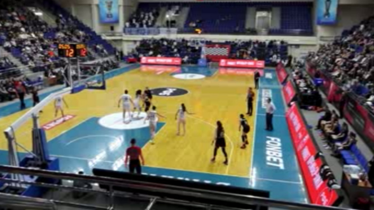    Курский клуб «Динамо» провел очередной поединок первенства премьер-лиги