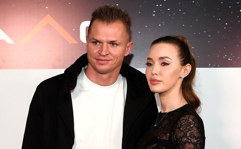 Тарасов с женой.