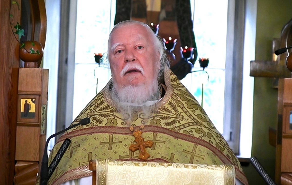 Димитрий Смирнов (07.03.1951 — 21.10.2020 гг.) — протоиерей, церковный и общественный деятель.