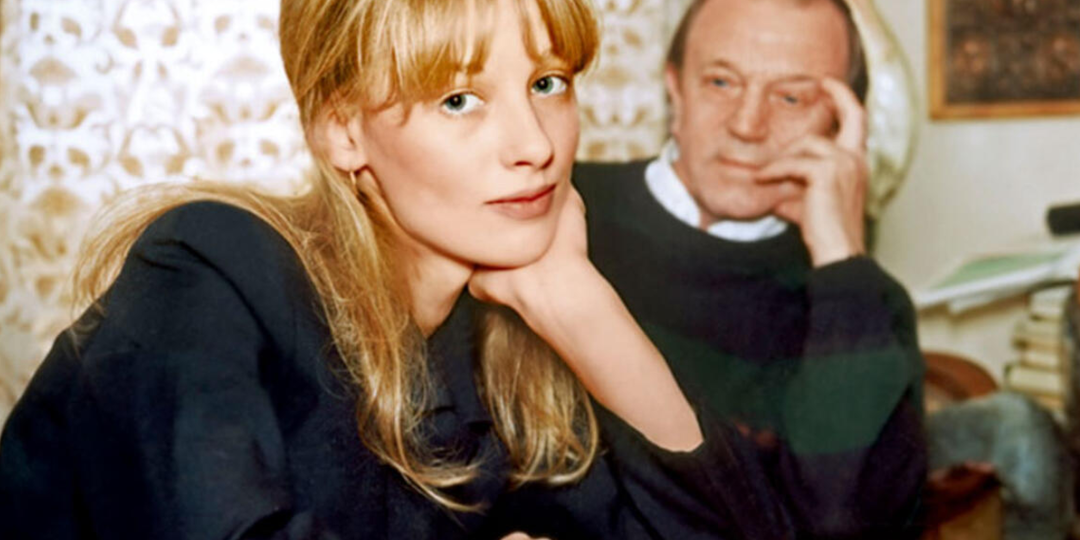 Разрешил жене потанцевать с другим мужчиной, но дома ударил её за этот танец. Ревнивный и одновременно заботливый Анатолий Ромашин