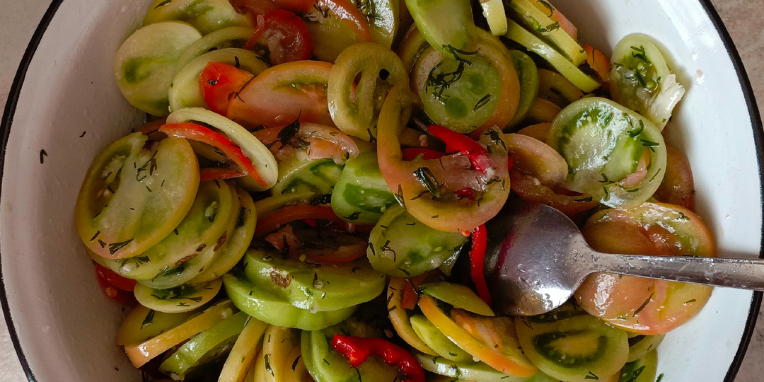 Осенний салат из зелёных помидор.