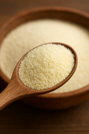 ложка с манной крупой