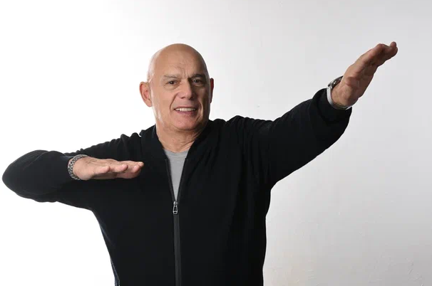 «Делай упражнения, и запоры исчезнут, а живот уйдет даже у женщин за 60!». Бубновский показал, как оживить мышцы живота