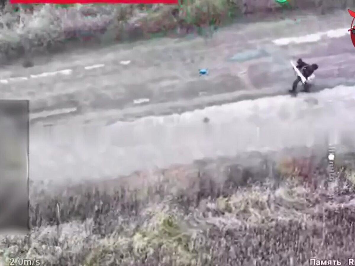    Под Купянском ВСУ с помощью дронов убили жителей, пытавшихся эвакуироваться© РИА Новости