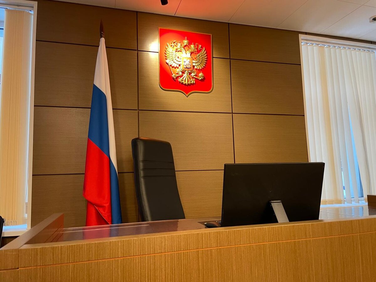 Если правление избрано незаконно, то все его дальнейшие решения - могут быть оспорены. Это касается и приёма новых членов, и распоряжения общим имуществом