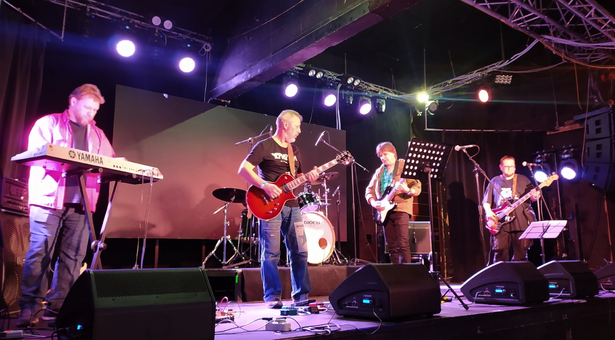 Чек ЧЕРНОЗЕМА. Совместный концерт с БАНДОЙ ЧЕТЫРЕХ в Москве 31.10.2025. Клуб Glastonberry