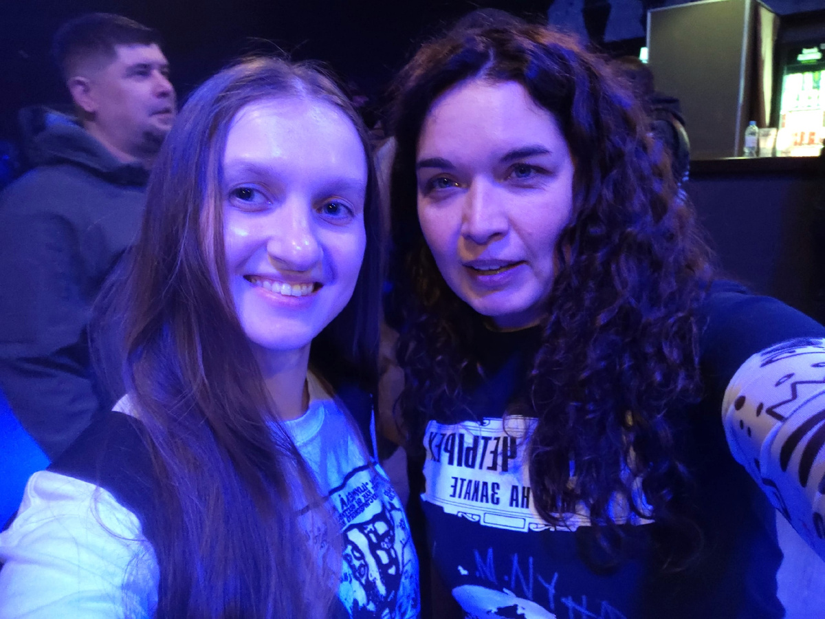 Екатерина Рыченкова (автор материала) и Мария Чернова (МАШБЮРО: сибирское сообщество рок-н-ролла)