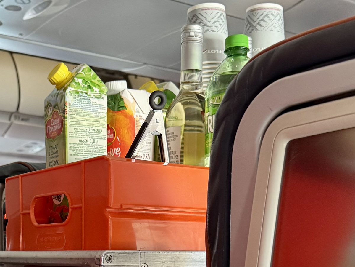 Напитки на рейсах Аэрофлота из Саньи в Россию