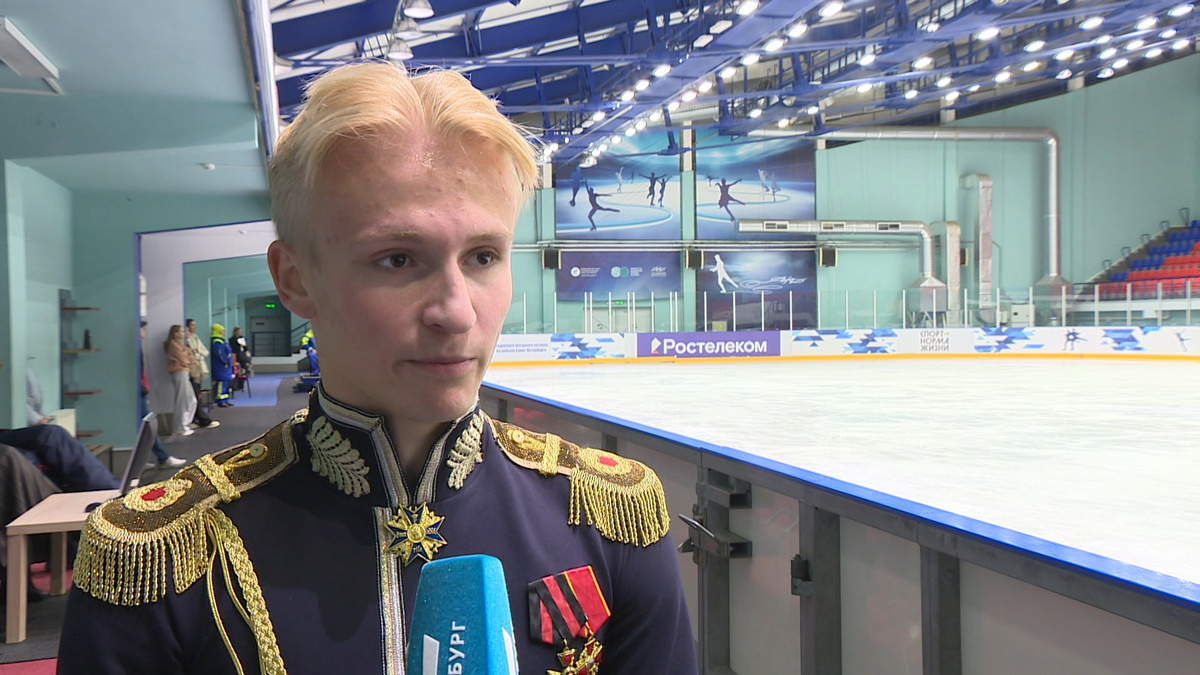 Матвей Ветлугин в образе царя-освободителя