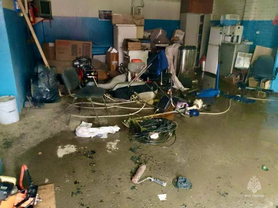    Пожар в гараже. Источник: Пресс-служба ГУ МЧС России по Алтайскому краю