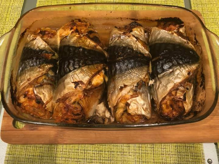 Запечённые рулеты из скумбрии